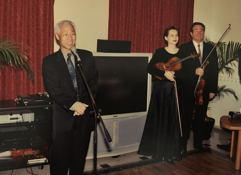 在貝爾格萊德與友好人士共渡春節(圖片由溫西貴提供)