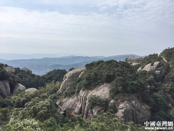 海上仙都太姥山。(中國臺灣網記者 劉瑩 攝) 海上仙都太姥山。(中國臺灣網記者 劉瑩 攝)